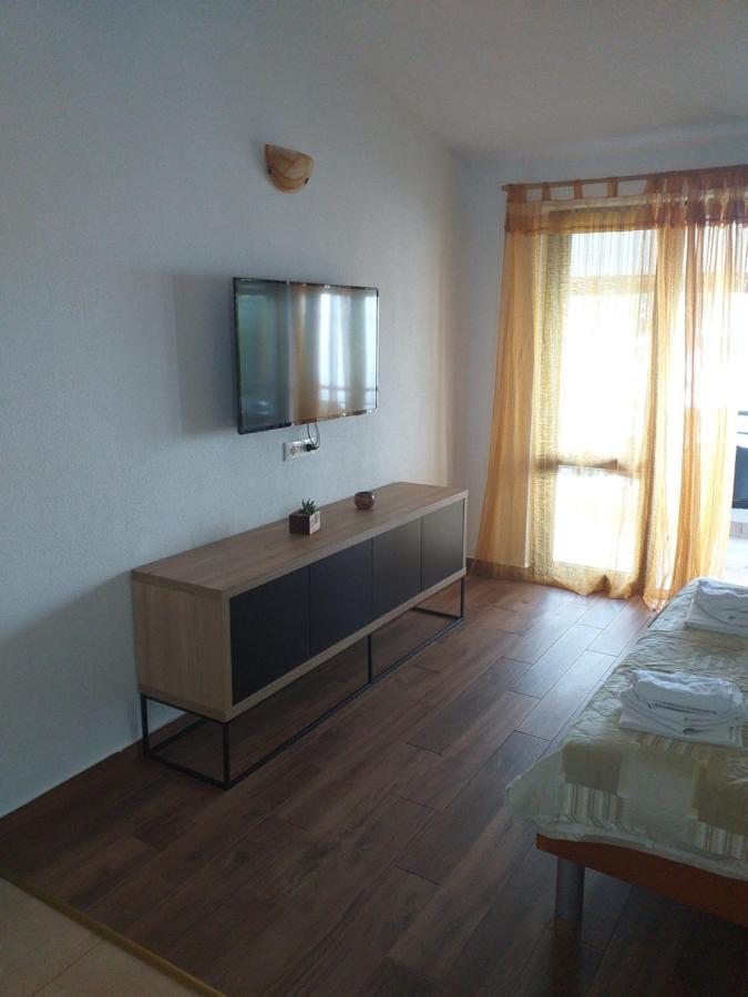Legin Apartment Zivogosce Bagian luar foto