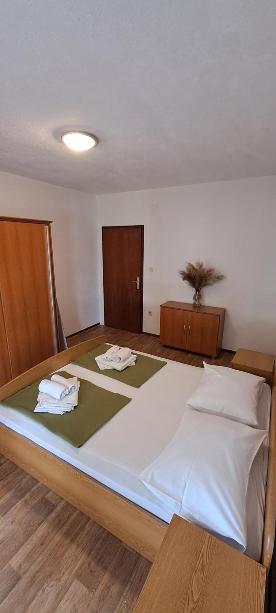 Legin Apartment Zivogosce Bagian luar foto