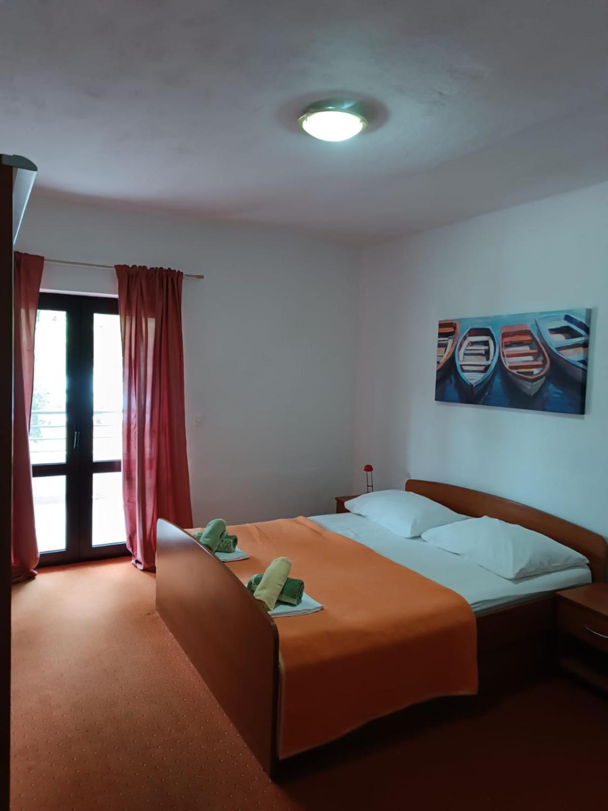 Legin Apartment Zivogosce Bagian luar foto