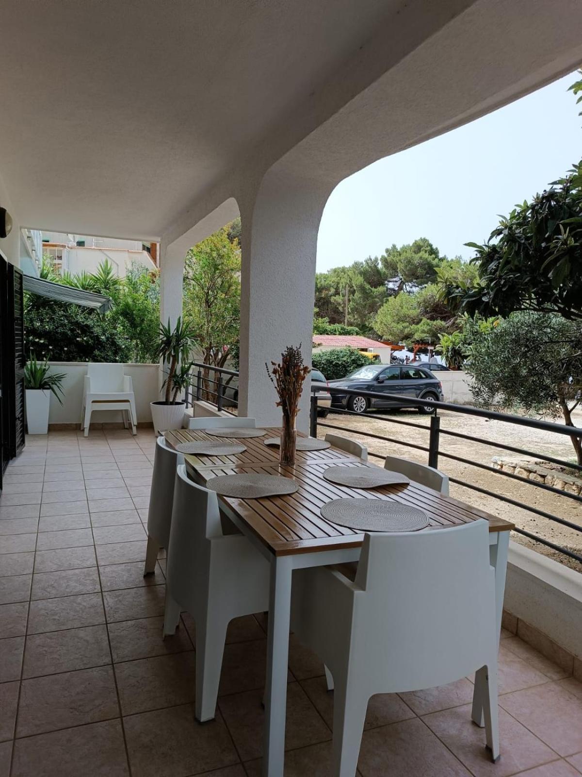Legin Apartment Zivogosce Bagian luar foto